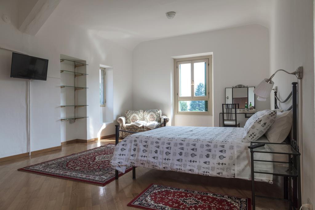 Villa Del Cigno Lecco Kamer foto
