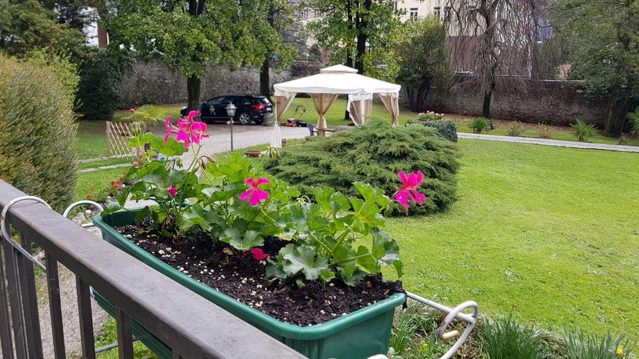Villa Del Cigno Lecco Buitenkant foto